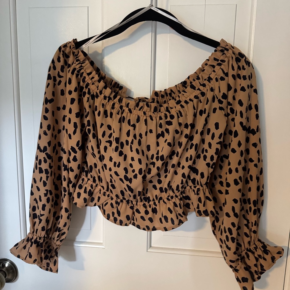 Forever 21 Crop Off-shoulder Animal Print Top Long Puff Sleeve Sz M